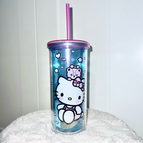 Hello Kitty Tumbler - Picture 1 of 3